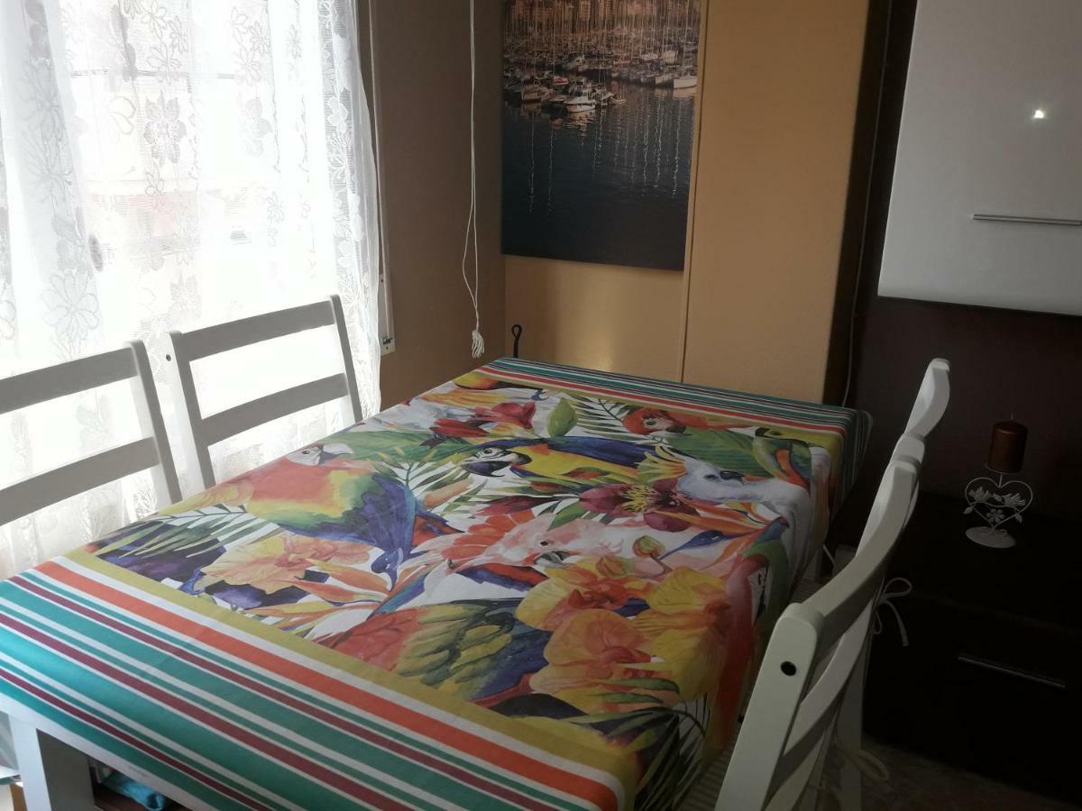Diamante Apartment อาลิกันเต ภายนอก รูปภาพ